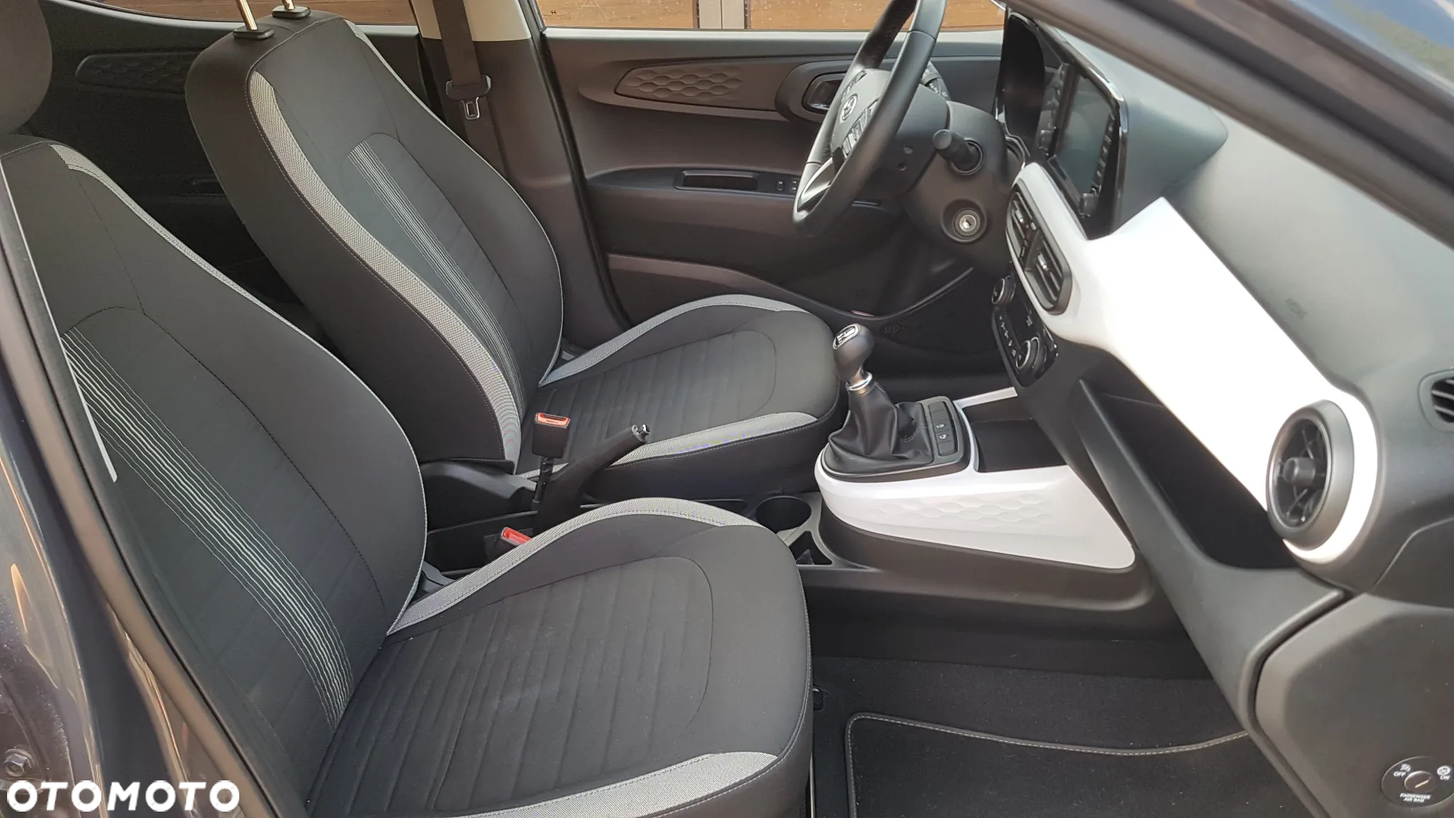 Hyundai i10 1.0 EDITION 30 - 13