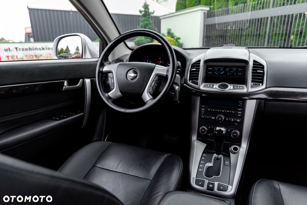 Chevrolet Captiva 2.4 AWD Automatik LT+ - 25