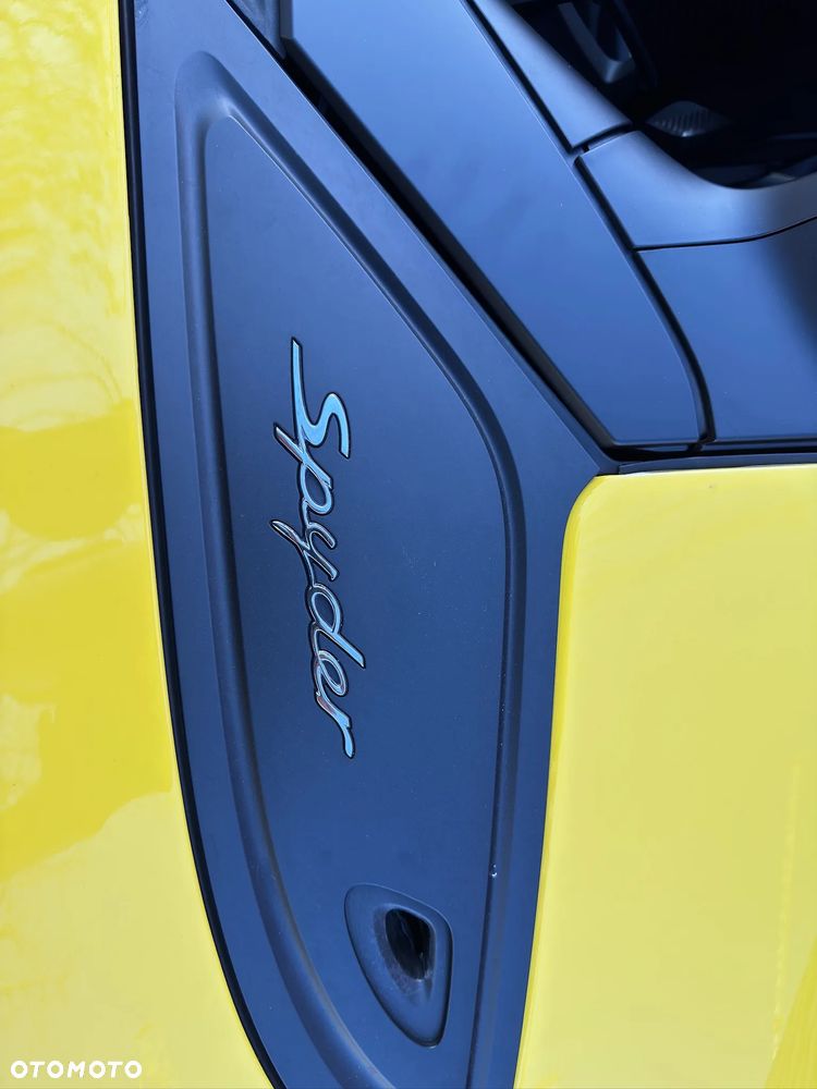 Porsche 718 Spyder - 20