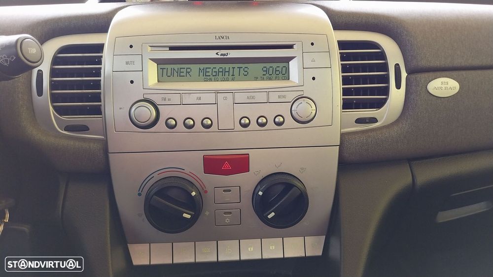 Lancia Ypsilon 1.2 Argento - 10