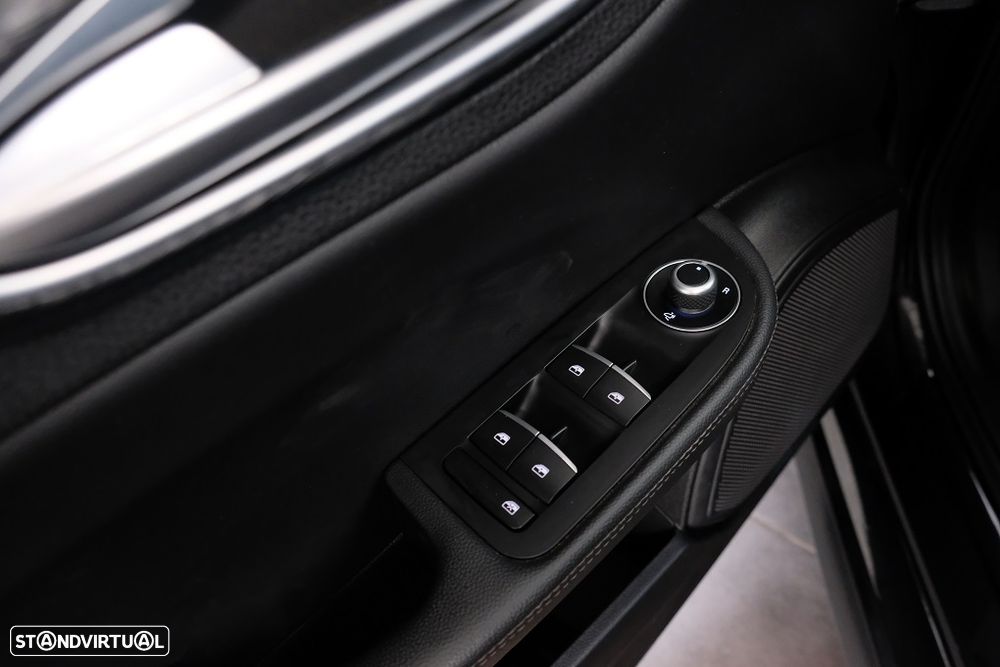 Alfa Romeo Giulia 2.2 AT8 Executive - 13