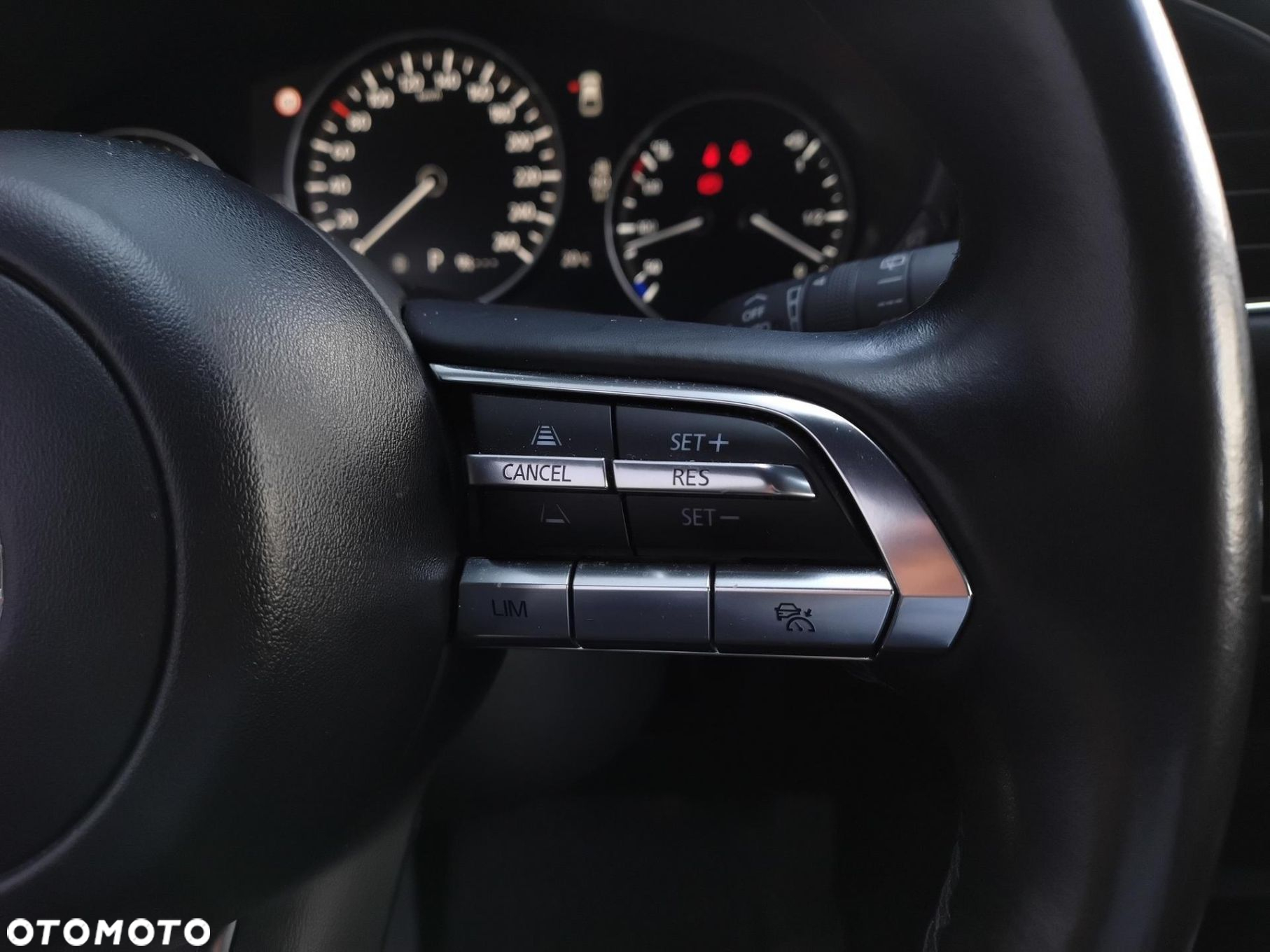 Mazda 3 - 11