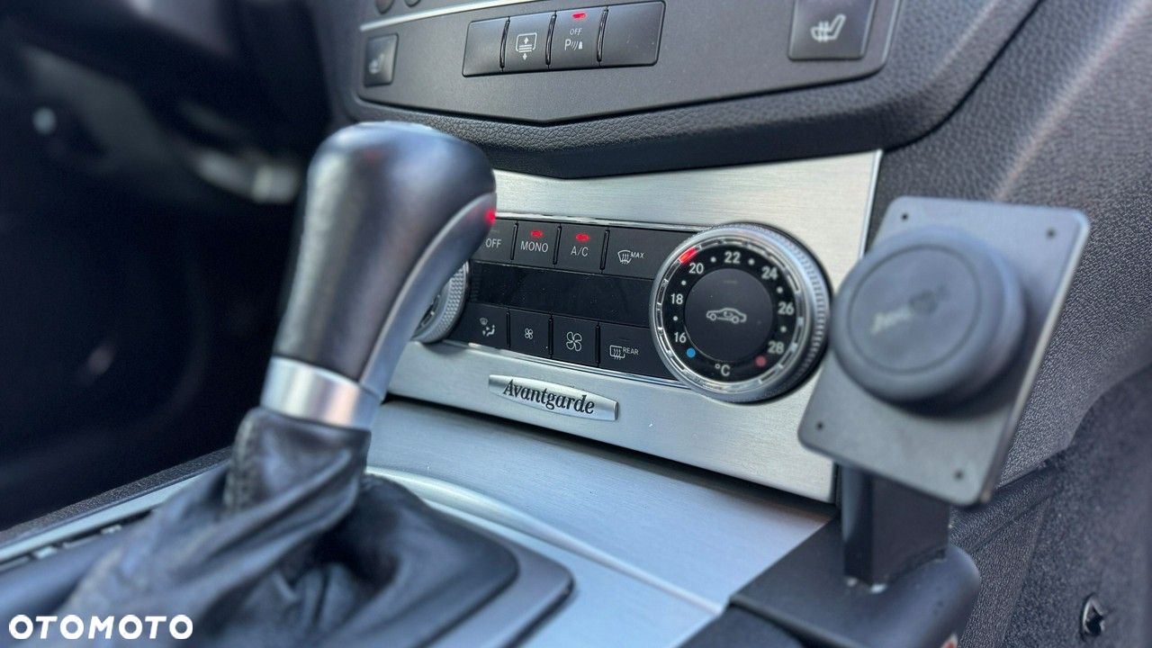 Mercedes-Benz Klasa C - 28