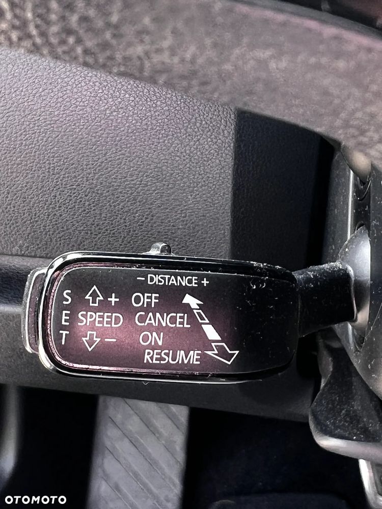 Skoda Octavia 2.0 TDI DSG RS - 27