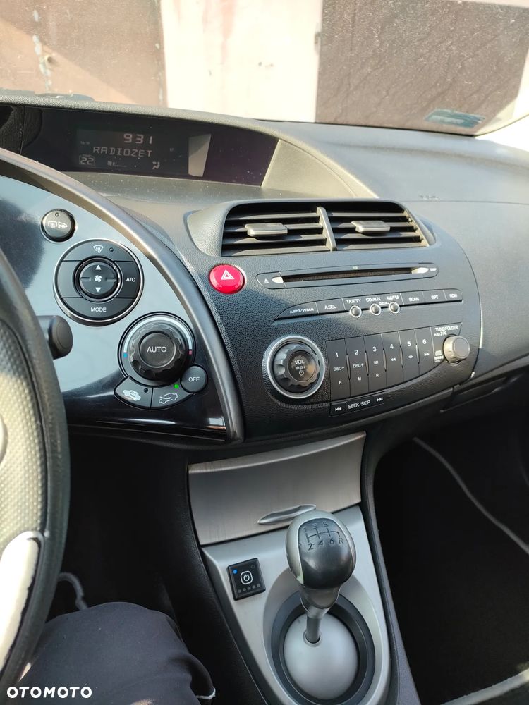 Honda Civic 1.4 Comfort - 12