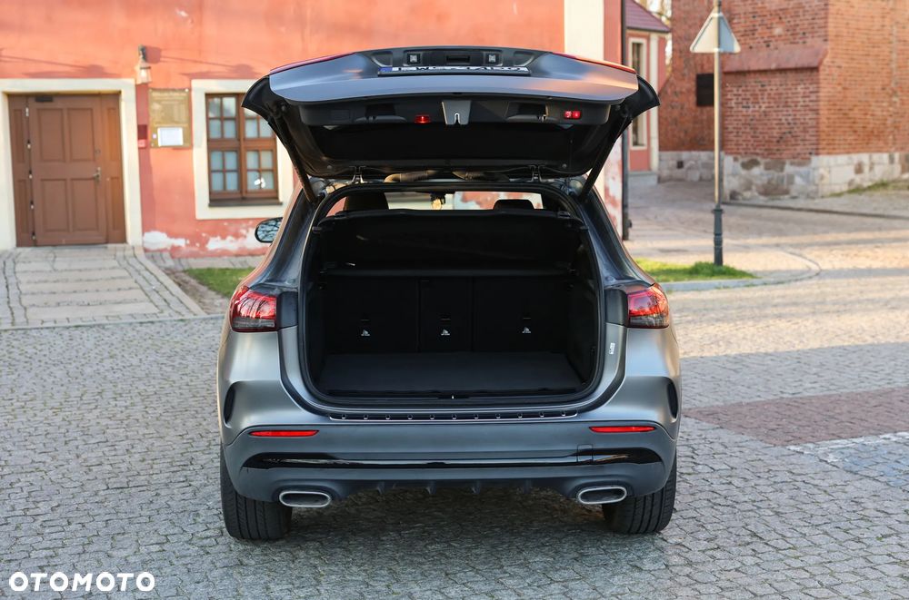 Mercedes-Benz GLA 250 4Matic 8G-DCT AMG Line - 33