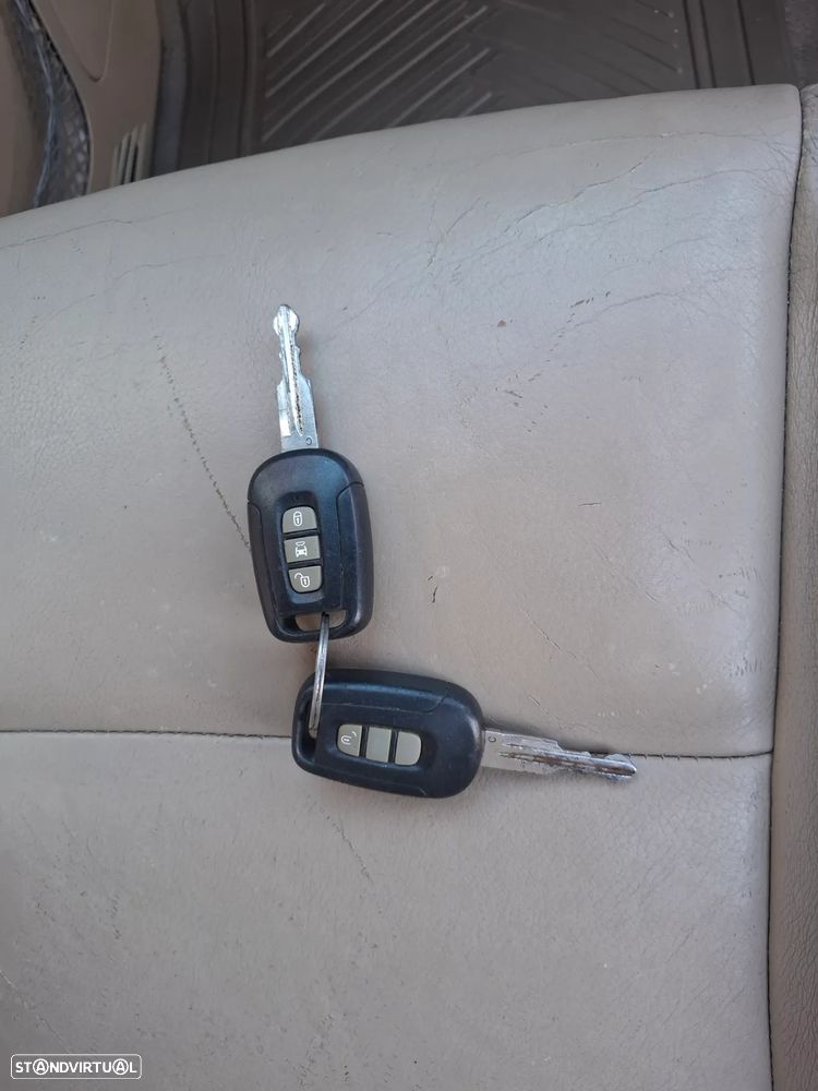 Chevrolet Captiva 2.0 VCDi LT 7L - 47