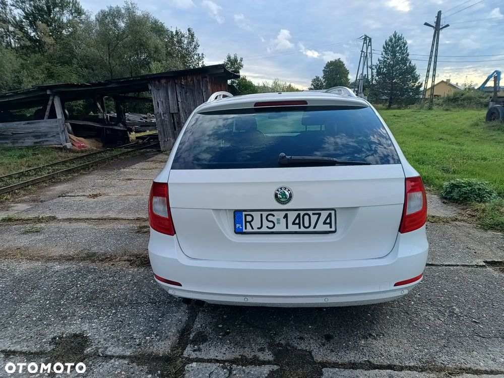 Skoda Superb 1.6 TDI GreenLine - 10