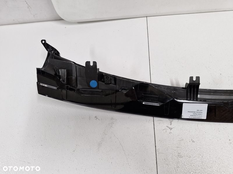 mercedes w174 c174 cla blenda lampa przód przednia środkowa led - 6