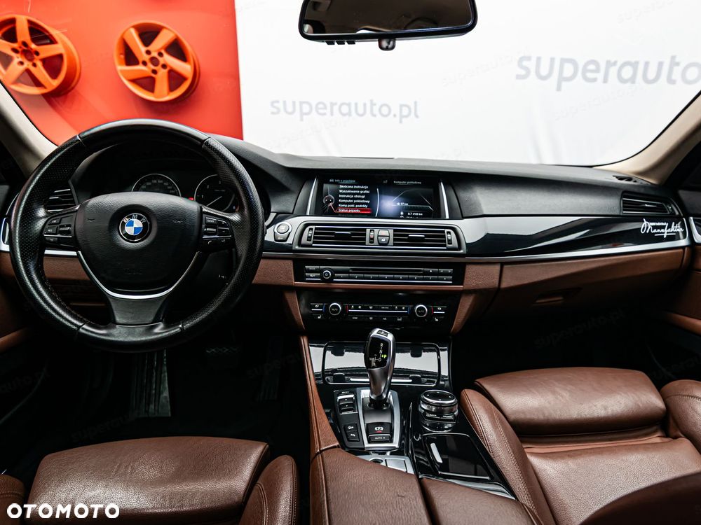 BMW Seria 5 520d xDrive - 12