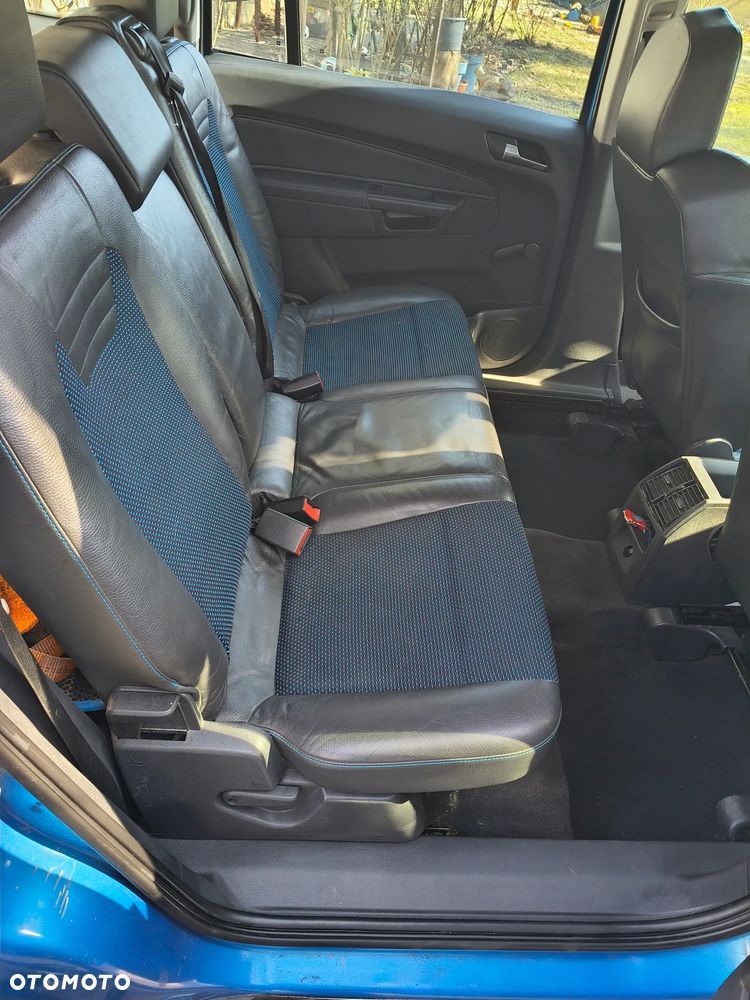 Opel Zafira - 14