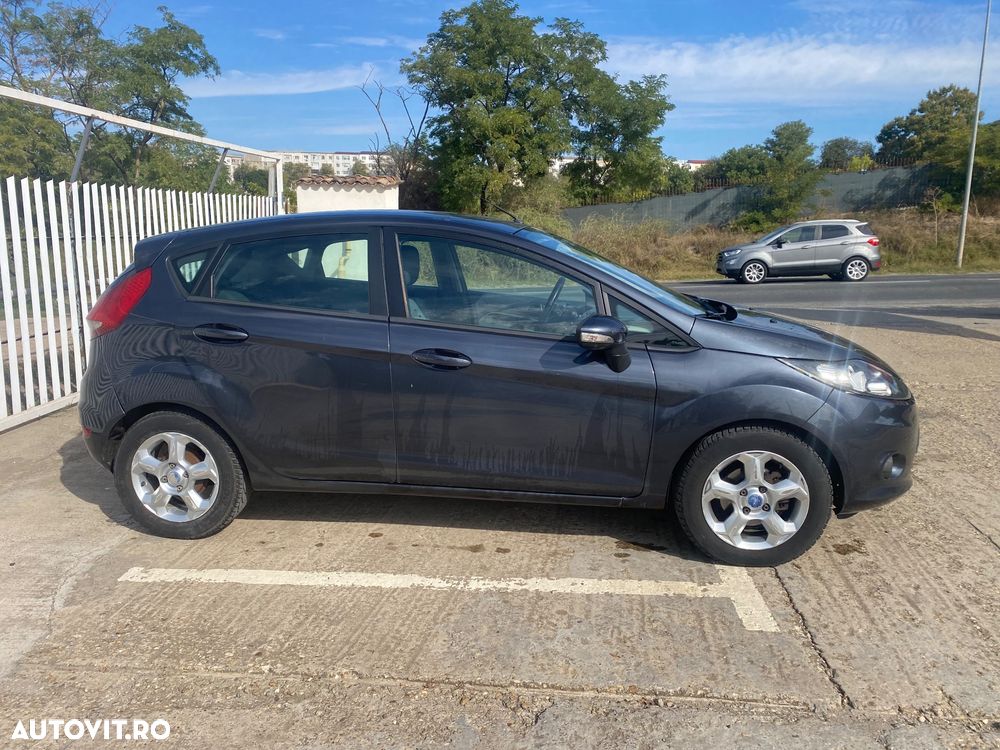 Ford Fiesta 1.4 TDCI - 9