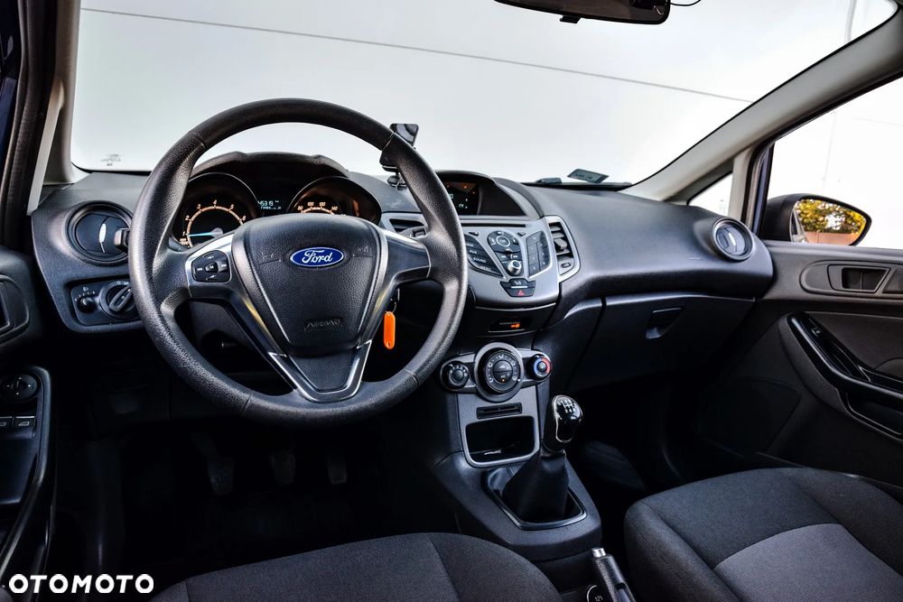 Ford Fiesta 1.25 Silver X - 29