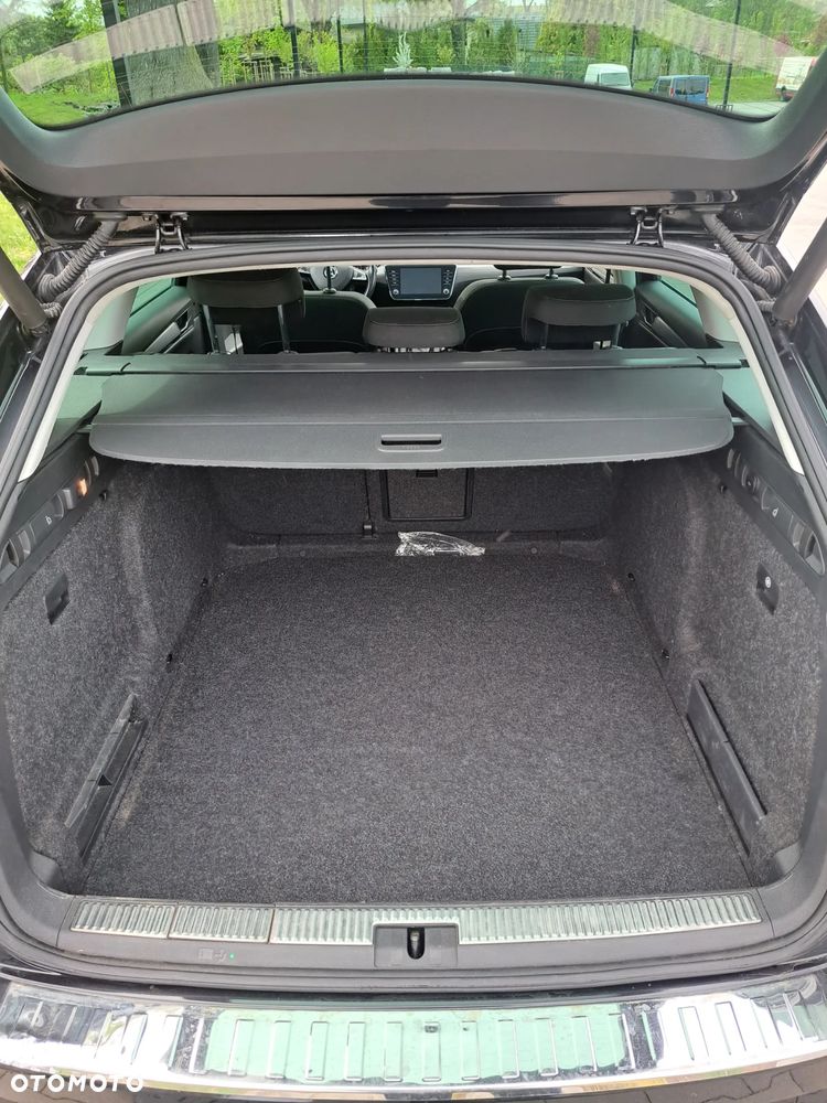 Skoda Superb 2.0 TDI DSG Premium Edition - 12
