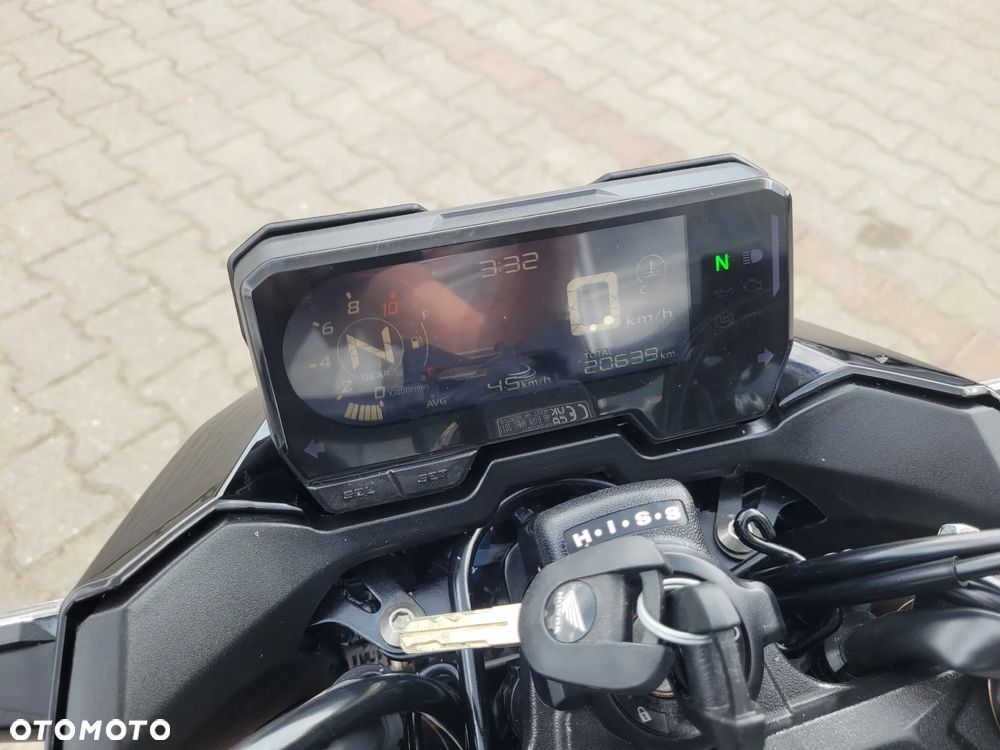 Honda CB - 21