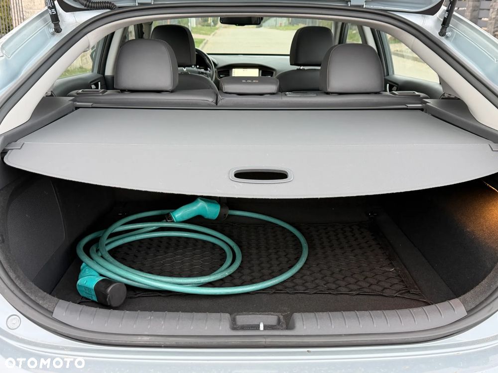 Hyundai IONIQ Premium - 36