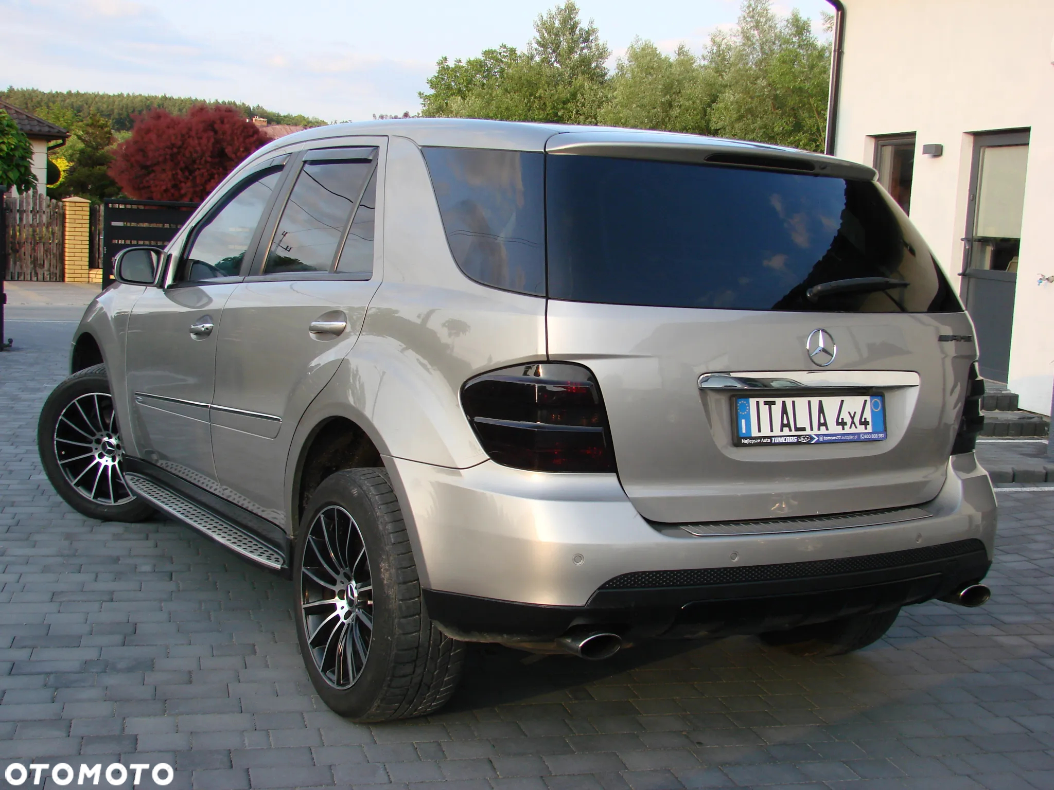 Mercedes-Benz ML - 12