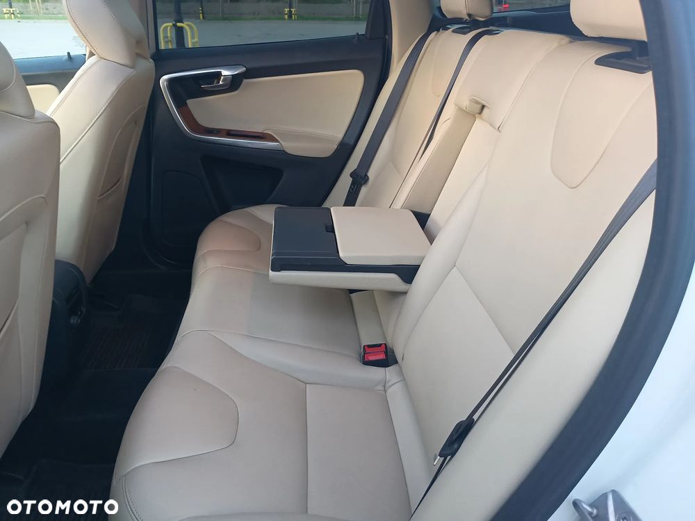 Volvo XC 60 - 28