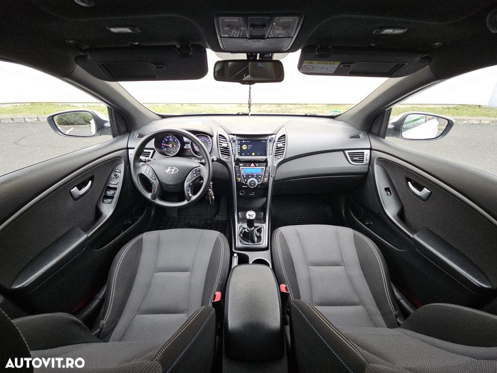 Hyundai i30 1.6 CRDI Premium - 5