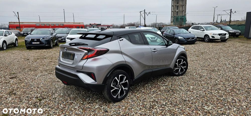 Toyota C-HR 1.8 Hybrid Prestige - 2