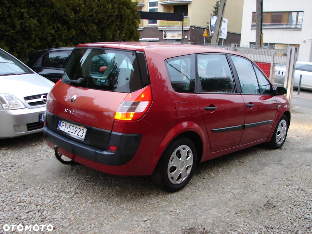 Renault Scenic 2.0 16V Emotion - 7