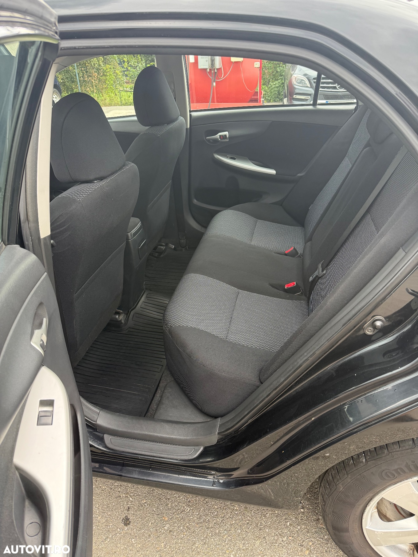 Toyota Corolla 1.4 D-4D Sedan Terra - 16
