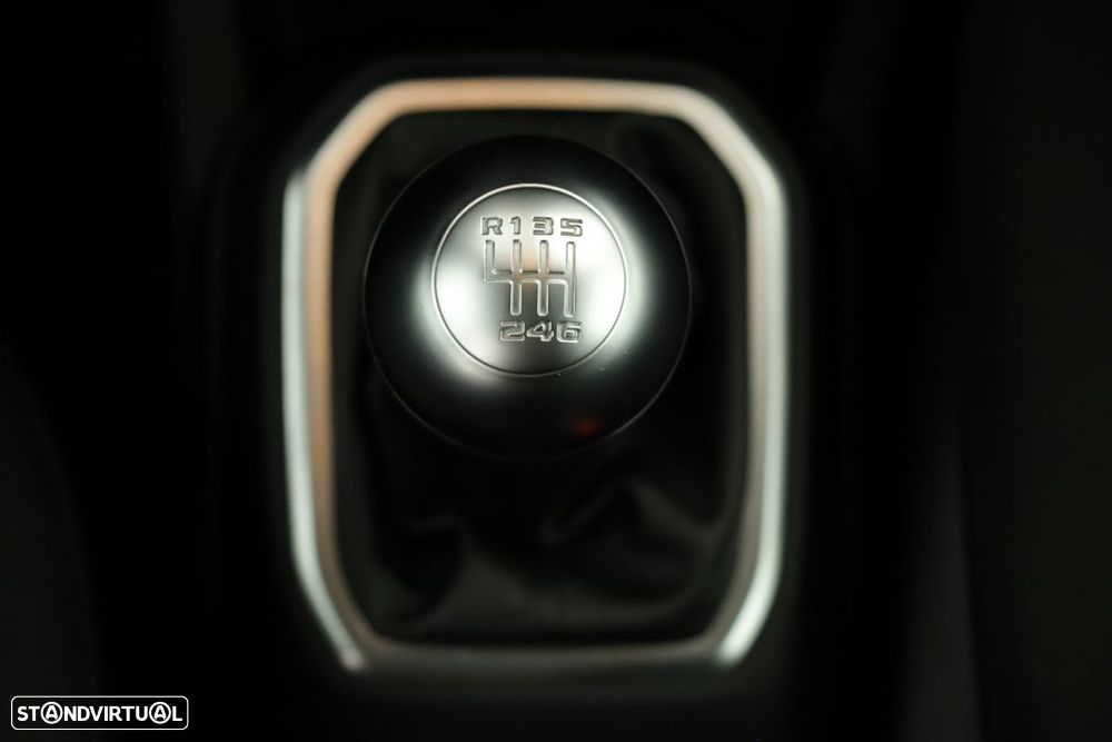 Jeep Renegade 1.0 T Limited - 11