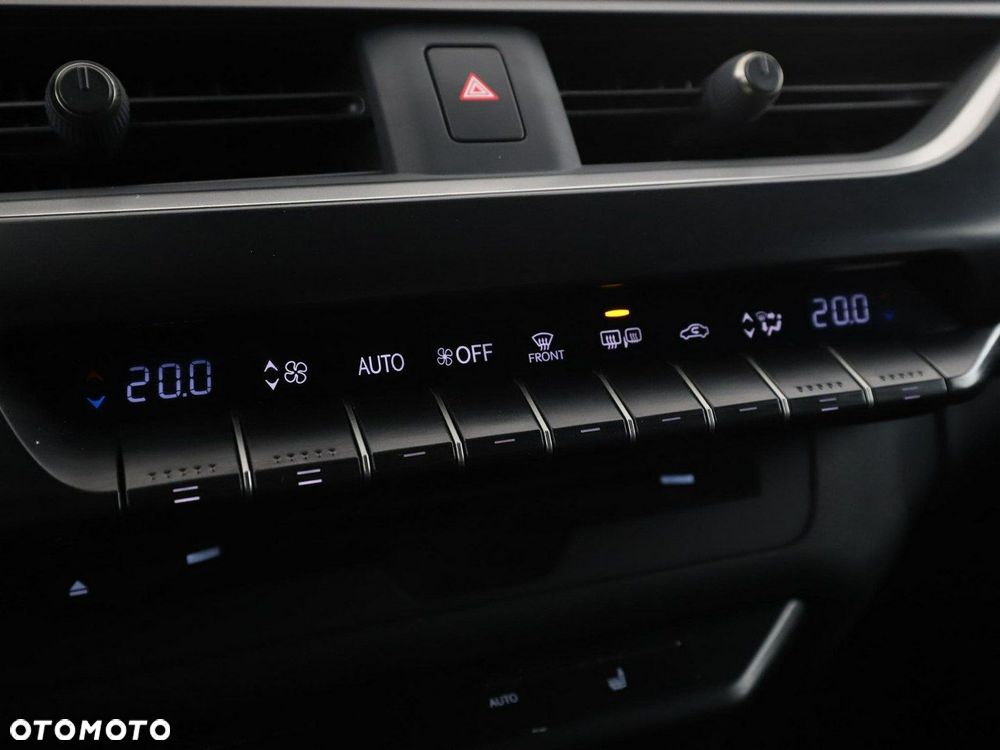 Lexus UX 250h - 28