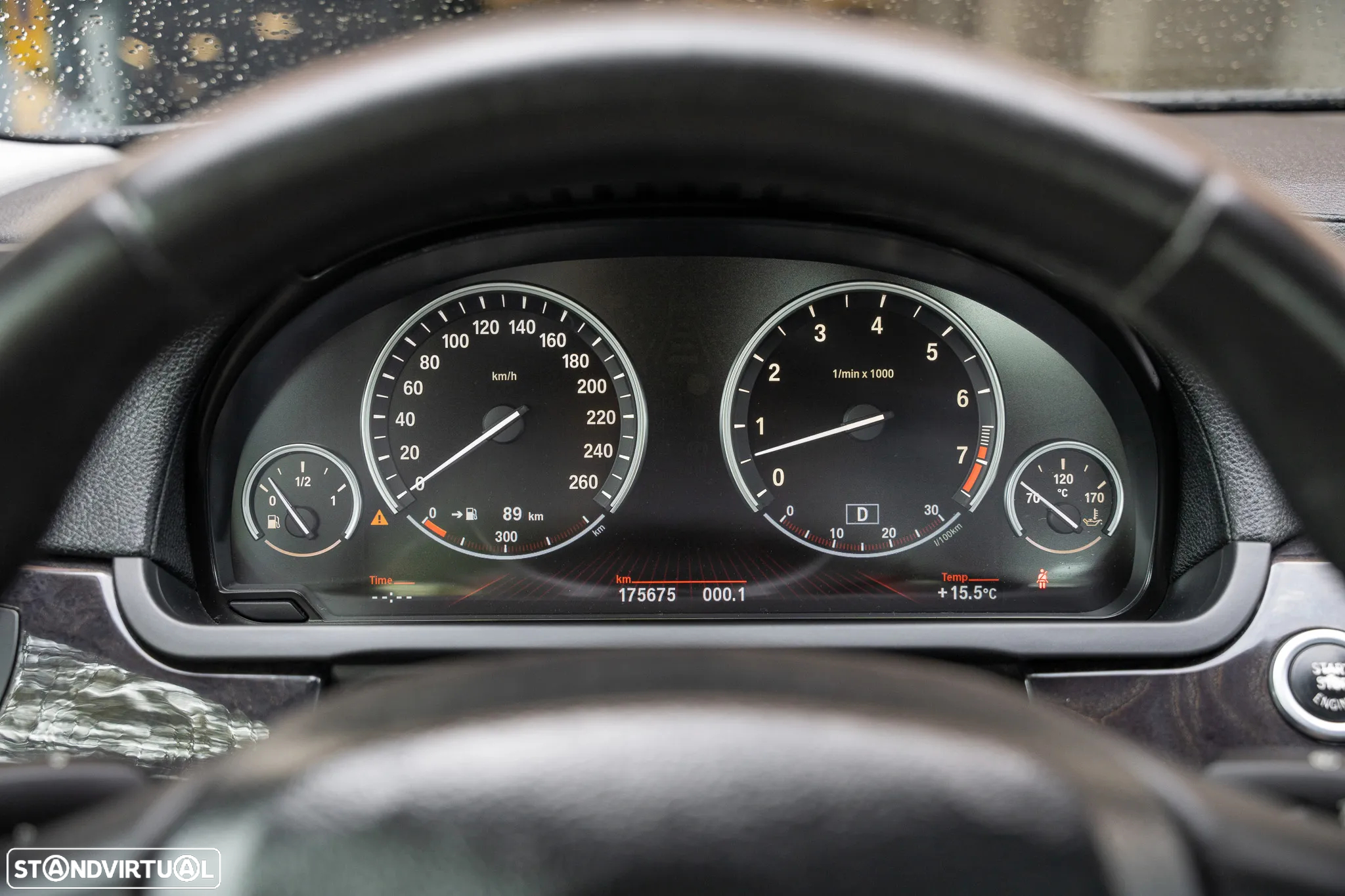 BMW 750 Li - 24