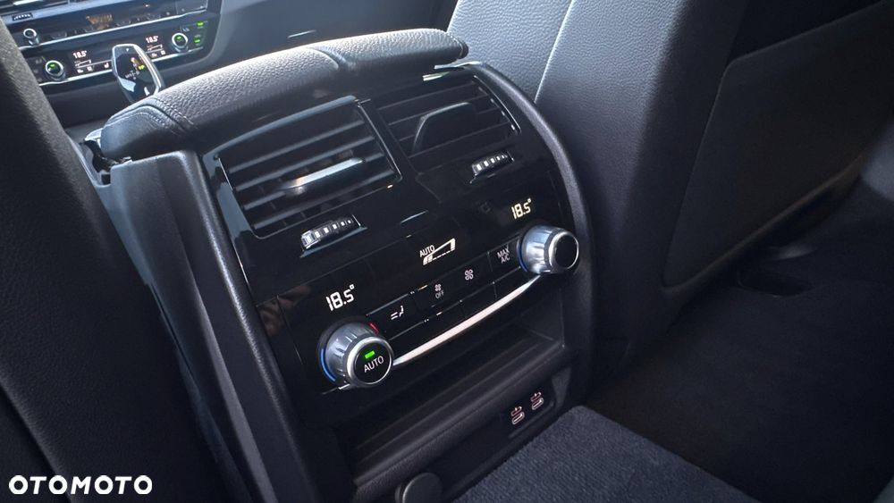 BMW Seria 5 530e xDrive M Sport sport - 11