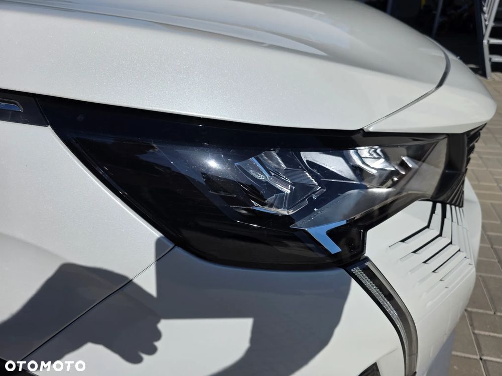 Peugeot 3008 1.6 PureTech GPF Allure S&S EAT8 - 16