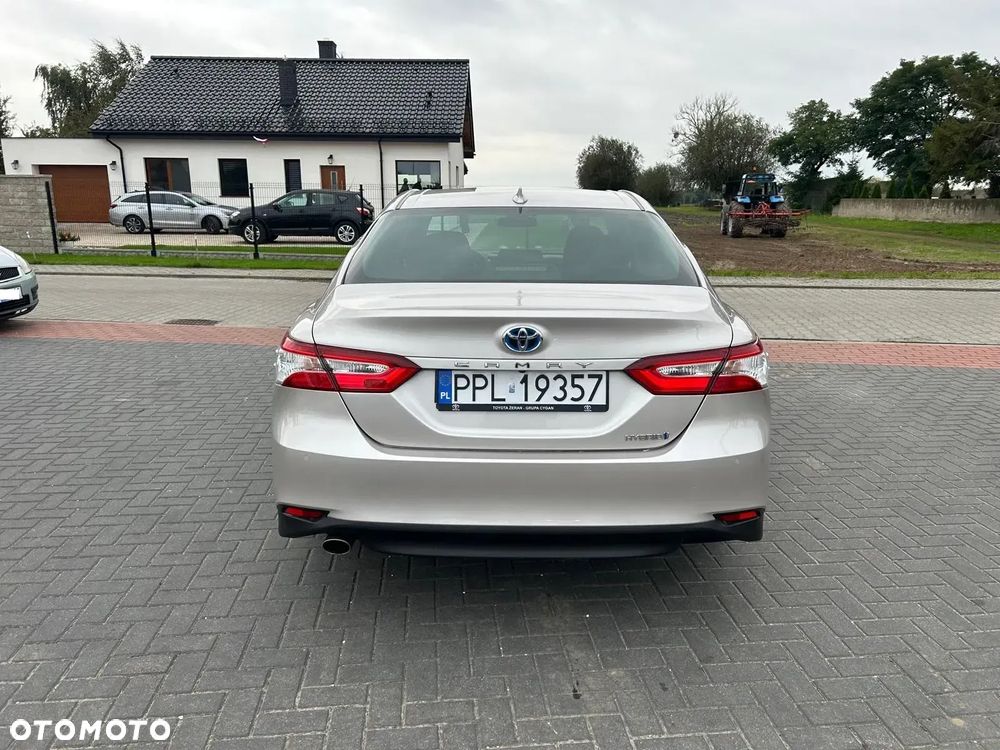 Toyota Camry 2.5 Hybrid Comfort CVT - 5