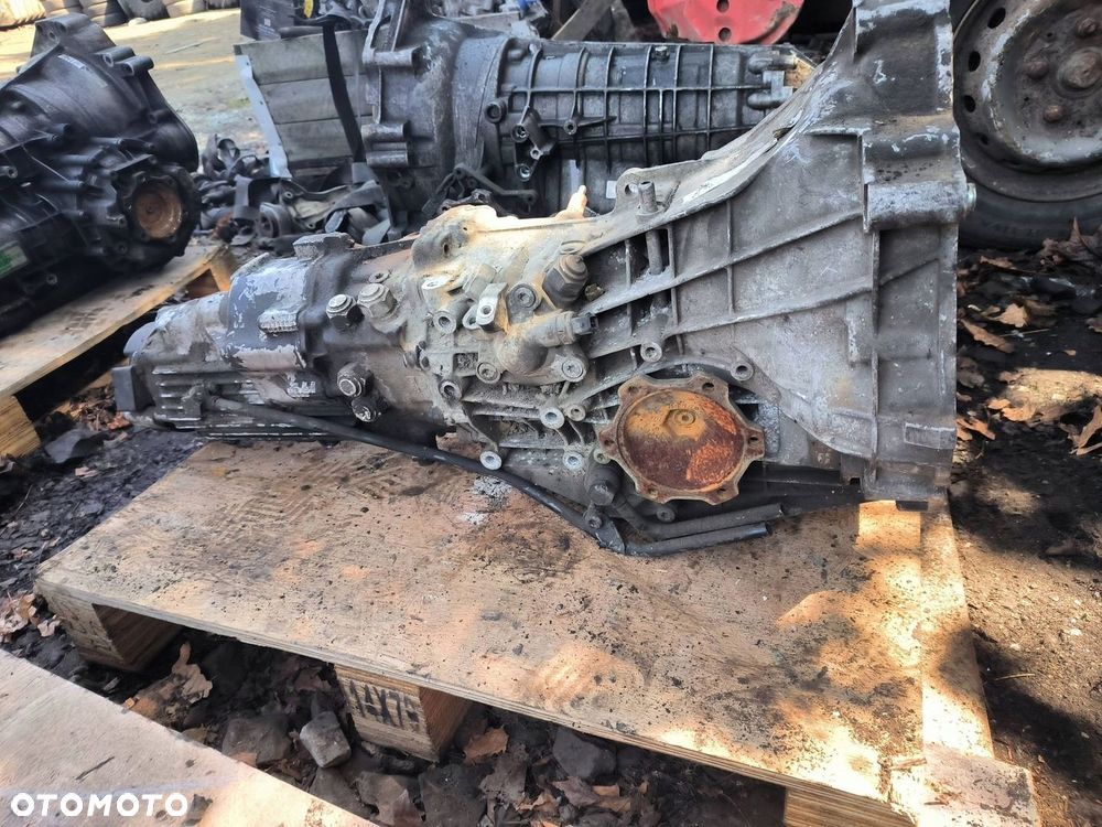 Skrzynia biegów Audi A6 C5 2.5 TDi 01e301211c - 3