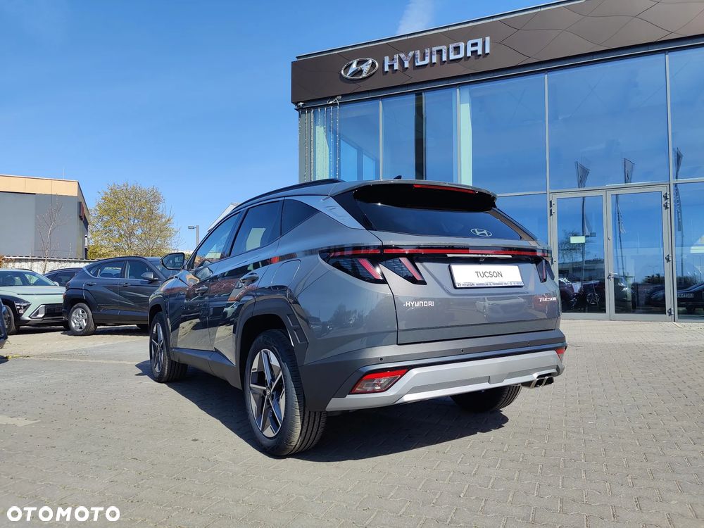 Hyundai Tucson 1.6 T-GDi HEV Executive 4WD - 11