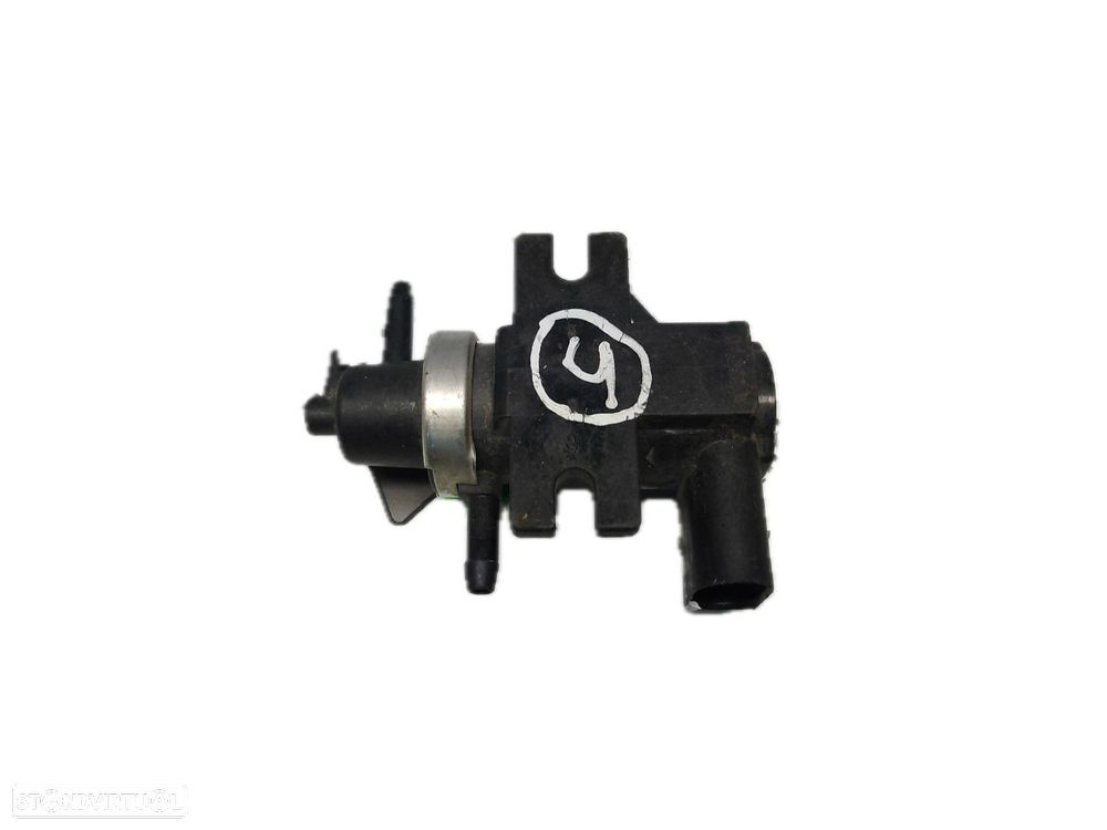 Sensor Pressão Turbo / Válvula Pressão Vácuo Volkswagen Passat (3B3) - 1