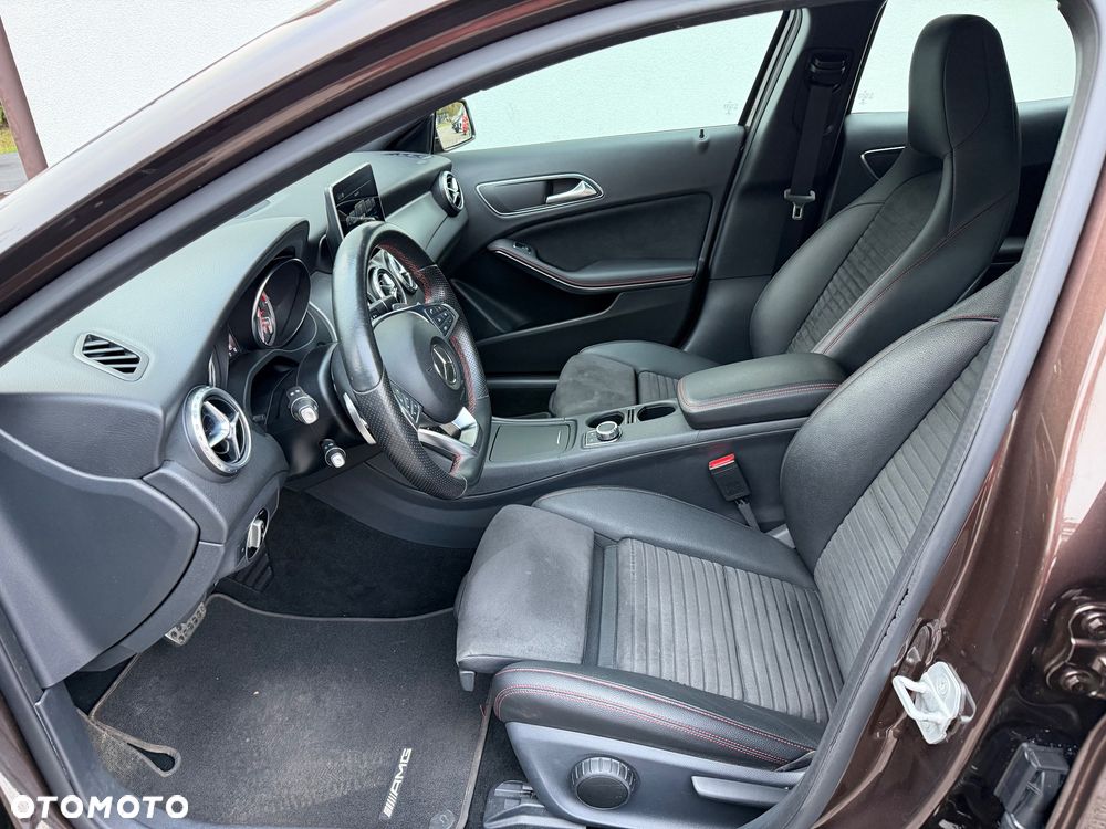 Mercedes-Benz GLA 250 4-Matic - 18