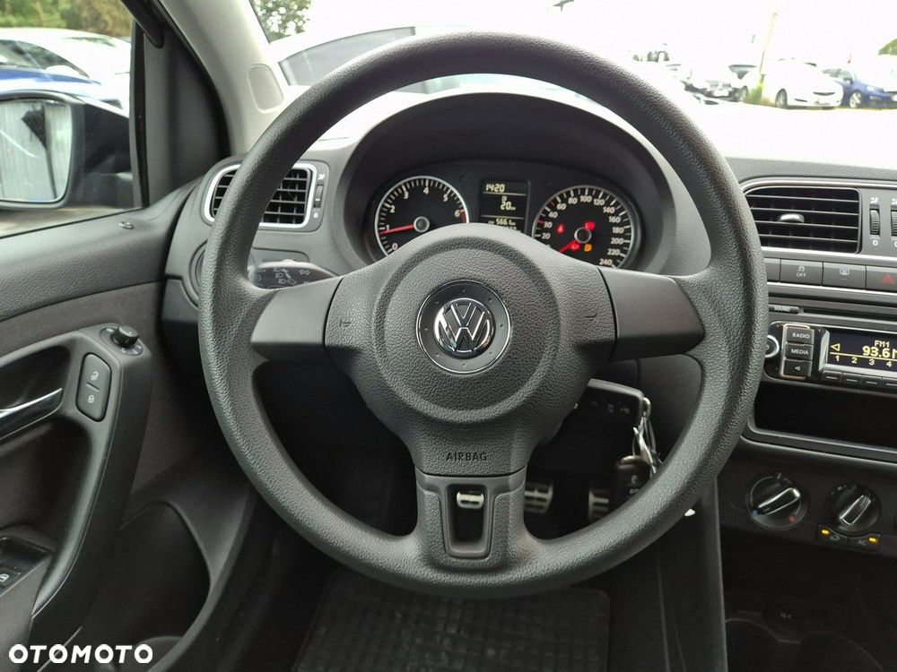 Volkswagen Polo 1.4 Comfortline - 27