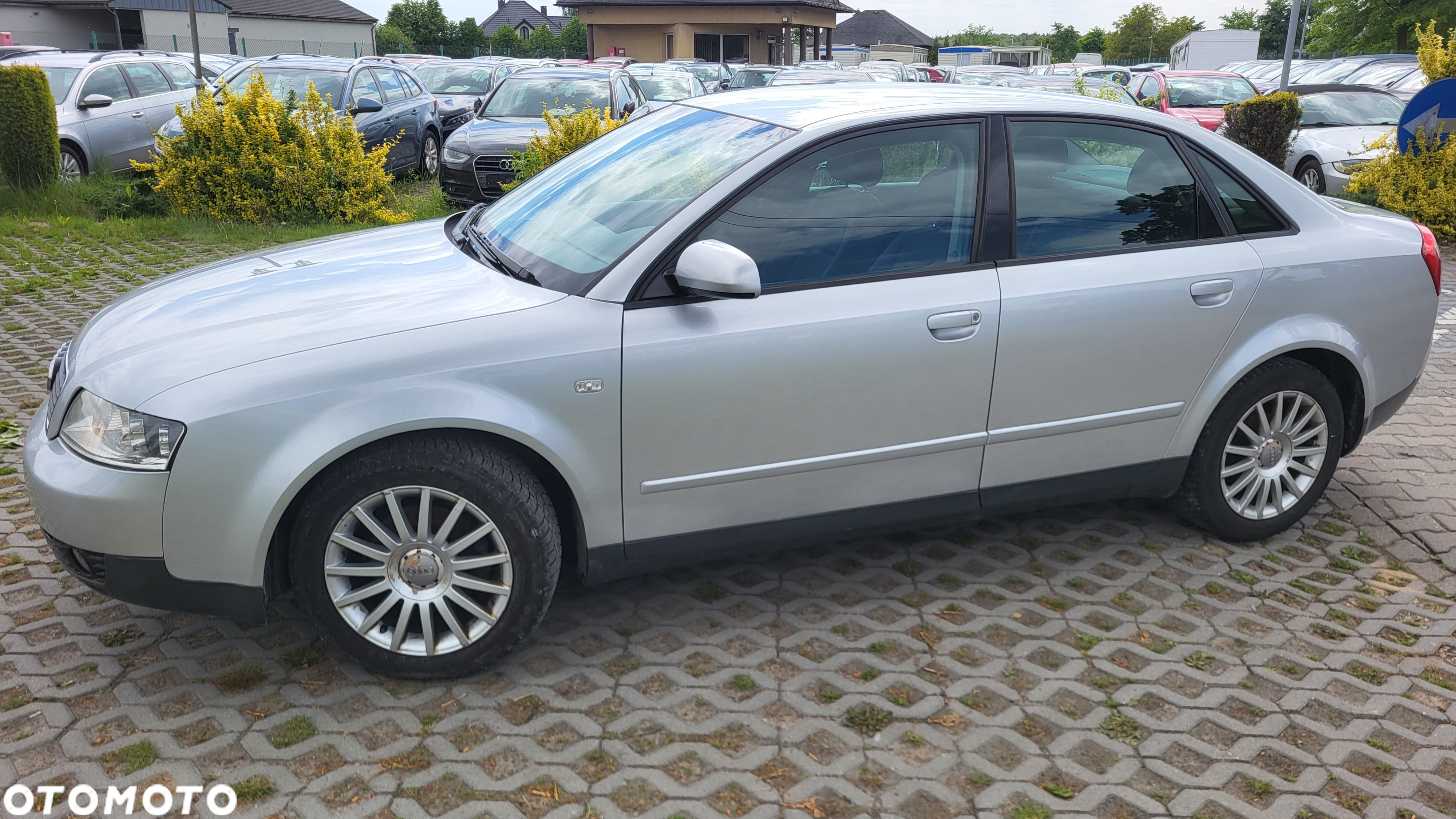 Audi A4 1.6 - 17