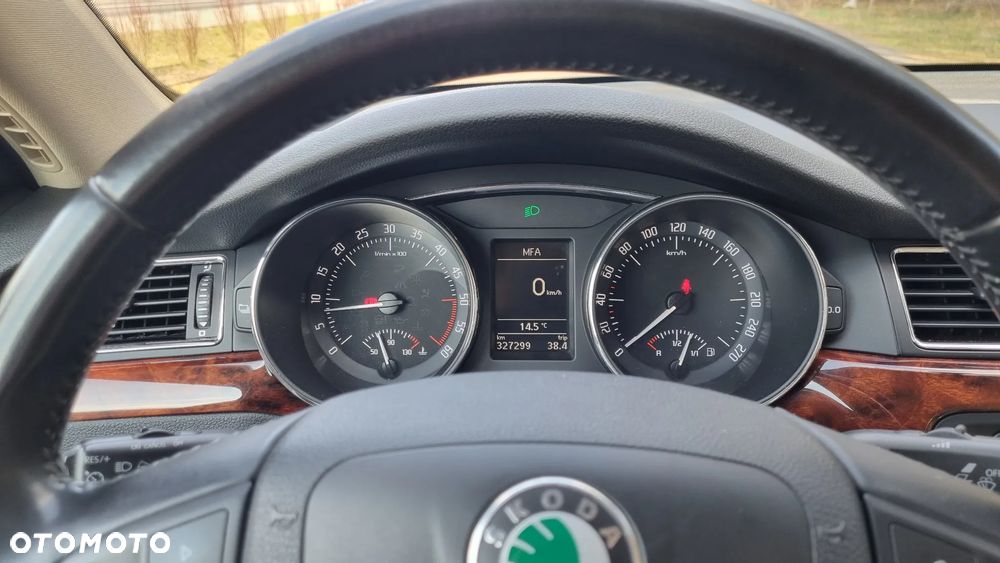 Skoda Superb 2.0 TDI Exclusive - 7