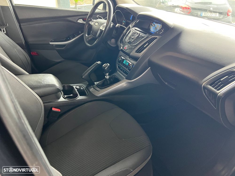 Ford Focus SW 1.6 TDCi Titanium Best - 14