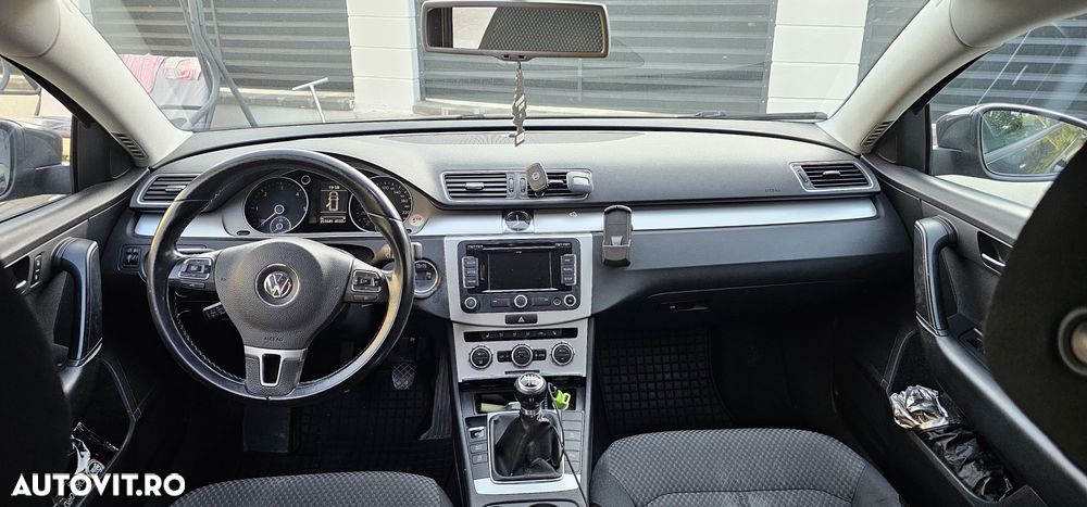Volkswagen Passat 2.0 TDI BlueMotion Technology Comfortline - 6