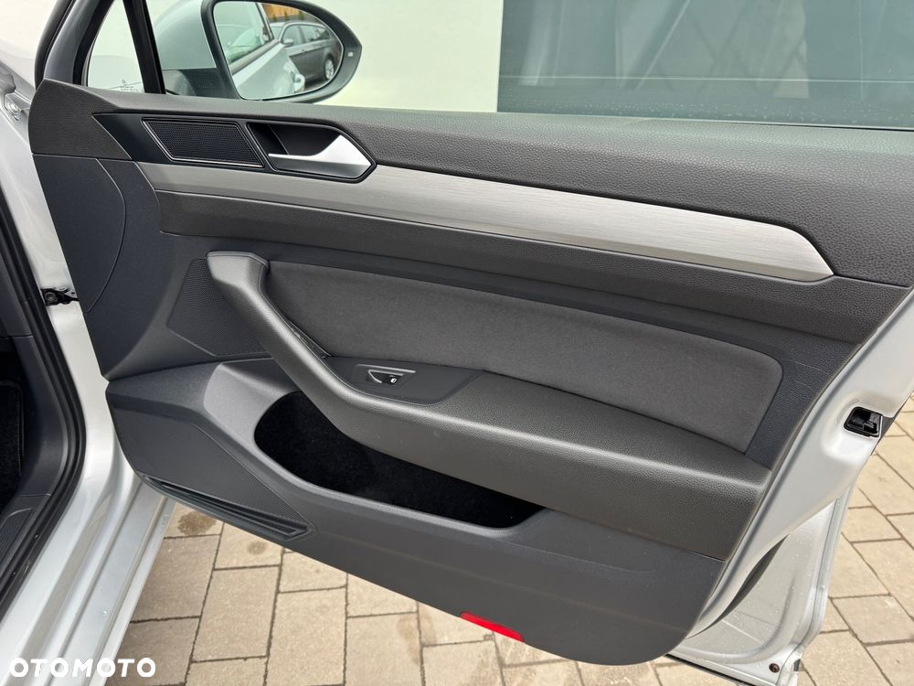 Volkswagen Passat Variant 2.0 TDI (BlueMotion Technology) Comfortline - 32