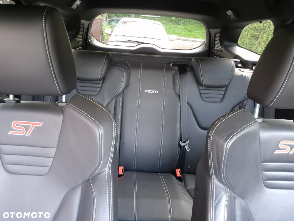 Ford Focus 2.0 TDCi ST PowerShift - 19
