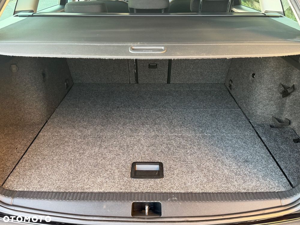 Skoda Octavia Combi 2.0 TDI (Green tec) 4x4 DSG Scout - 26