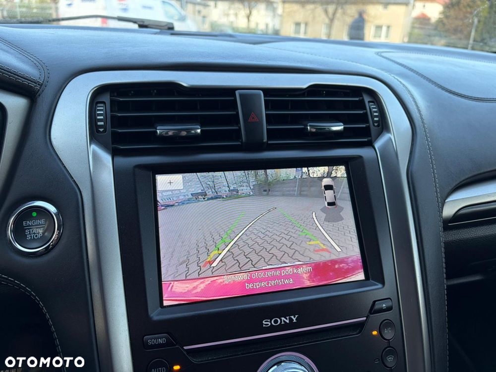 Ford Mondeo SW 2.0 Hybrid Vignale - 35