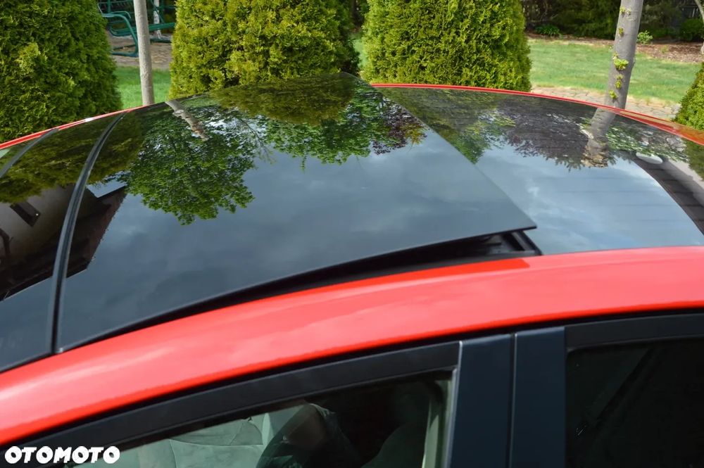 Toyota Prius (Hybrid) Life - 25