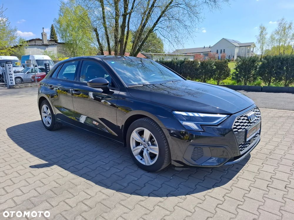 Audi A3 Sportback - 2