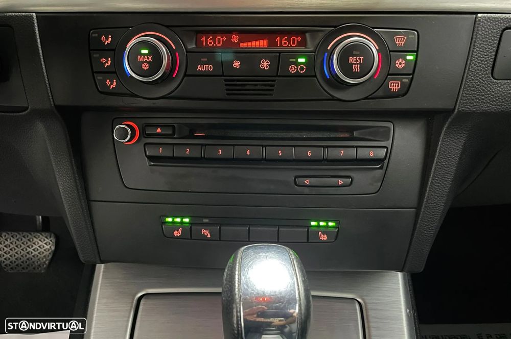 BMW 320 d Coupe Auto - 34