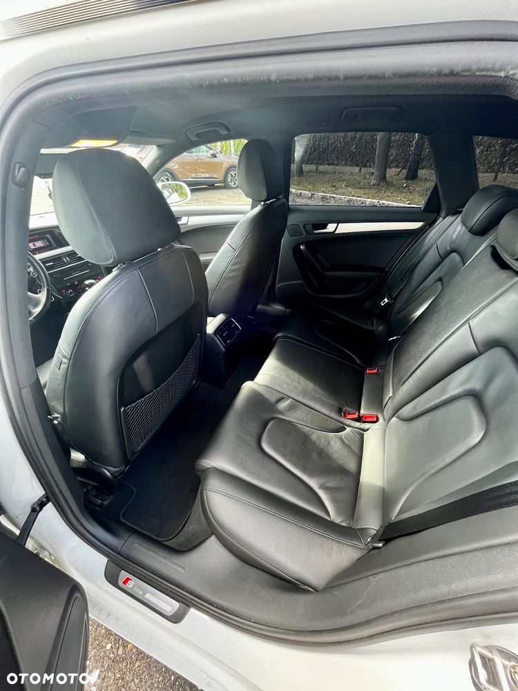 Audi A4 ver-2-0-tdi-dpf-multitronic-s-line-sportpaket - 16