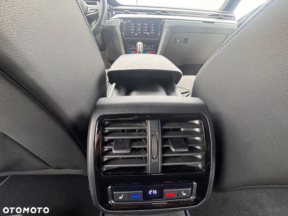 Volkswagen Arteon 2.0 TSI 4Motion R DSG - 17